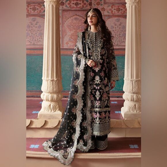 Afrozeh Indian / Pakistani Luxury Wedding Wear - Picture 2 of 16